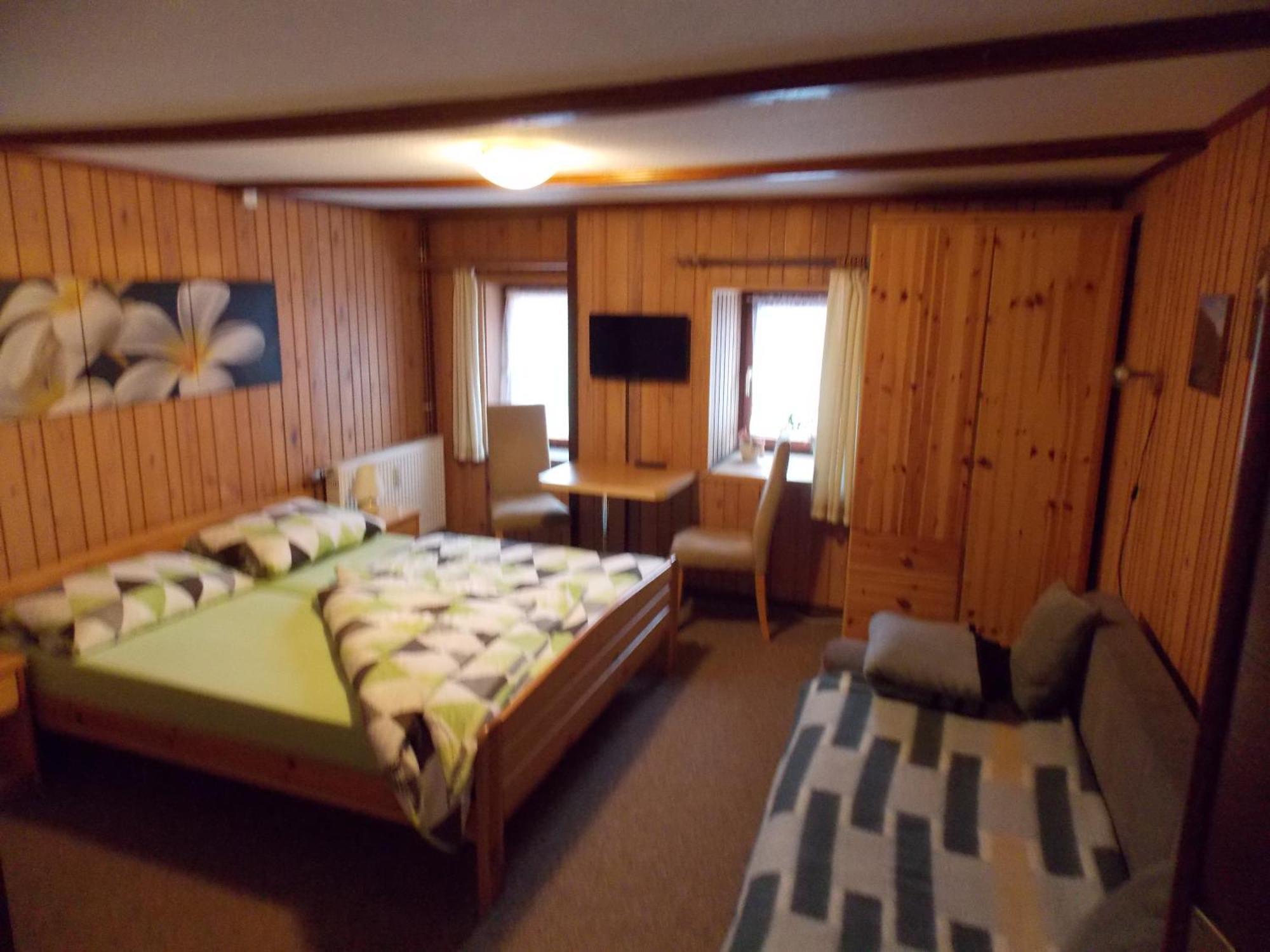 Pension Gaststaette Tannenhof Saupsdorf Luaran gambar
